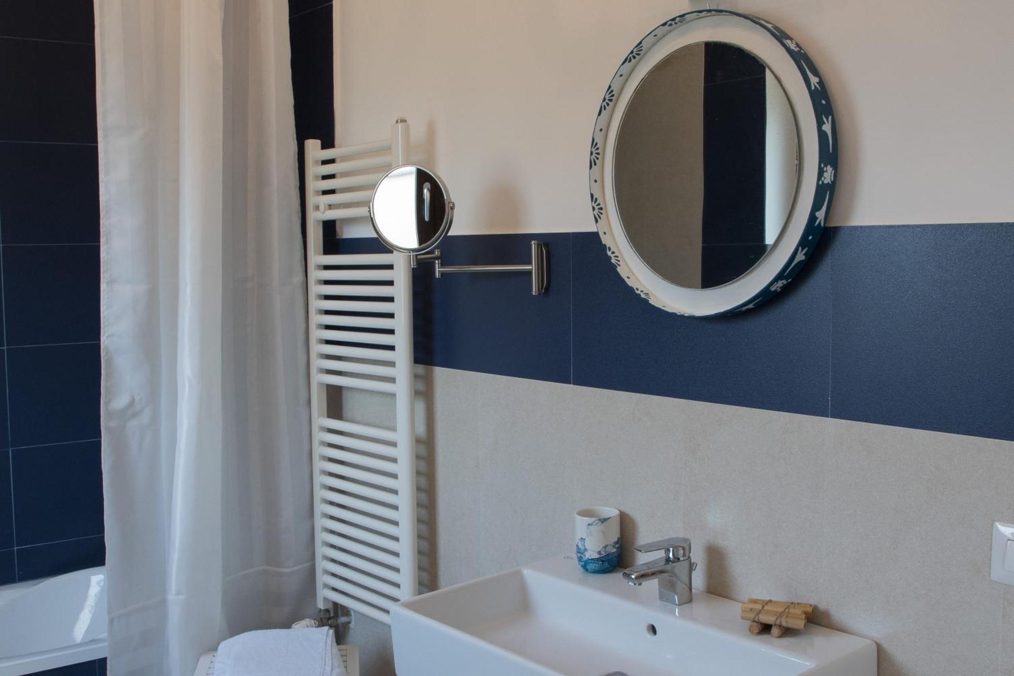 Bed and Breakfast Ych-Le Grotte Di Sileno Castellaneta Habitación foto